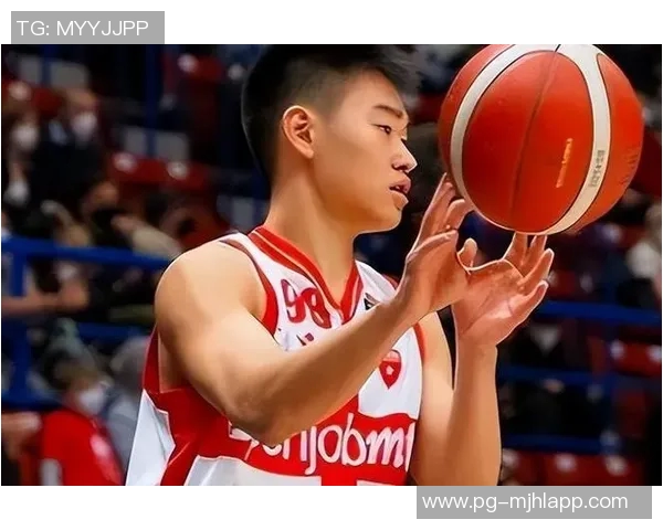 卡里克盛赞赫拉芬贝赫防守纪律性与聪明才智兼备并具备出色传球能力 卡里克盛赞赫拉芬贝赫防守纪律性与聪明才智兼备并具备出色传球能力