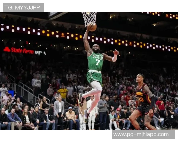 杰伦布朗怒斥裁判放任对手犯规直言已忍无可忍